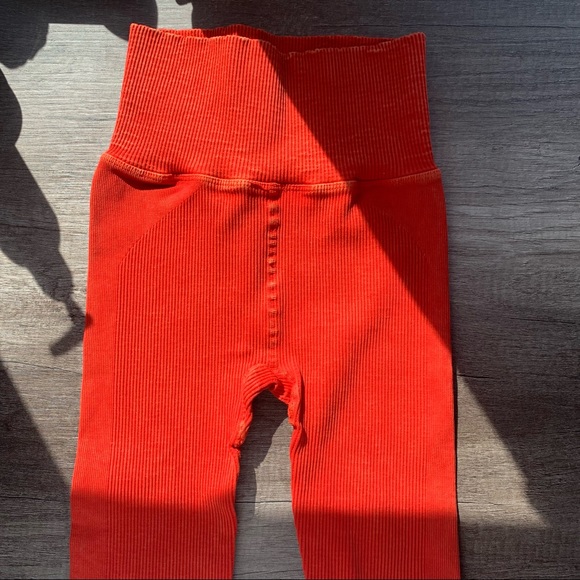 Free people Ultra High-Rise 7/8 Happiness Runs Leggings - Picture 4 of 6